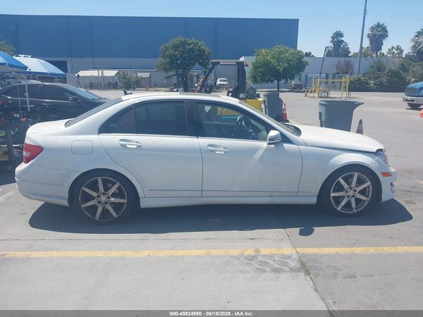 2014 MERCEDES-BENZ C 250 LUXURY/SPORT