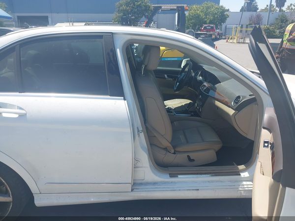 2014 MERCEDES-BENZ C 250 LUXURY/SPORT