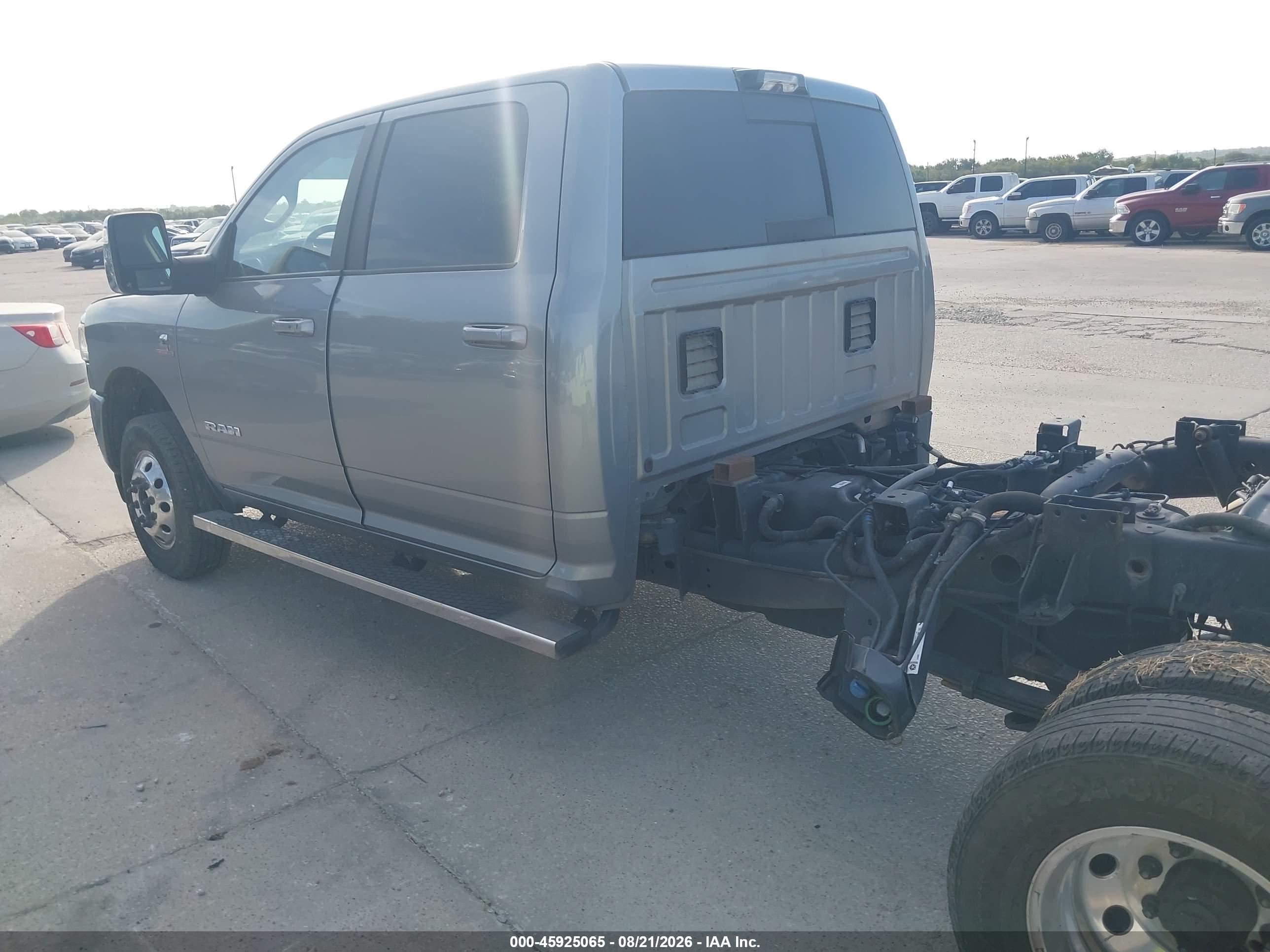 2024 RAM 3500 LARAMIE  4X4 8' BOX