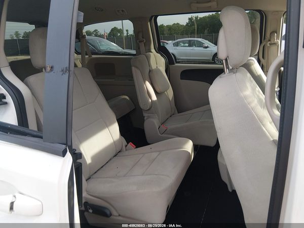 2013 DODGE GRAND CARAVAN SXT — I8