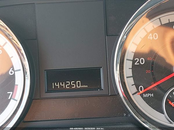 2013 DODGE GRAND CARAVAN SXT — I118