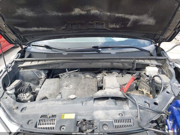 2018 TOYOTA HIGHLANDER LE