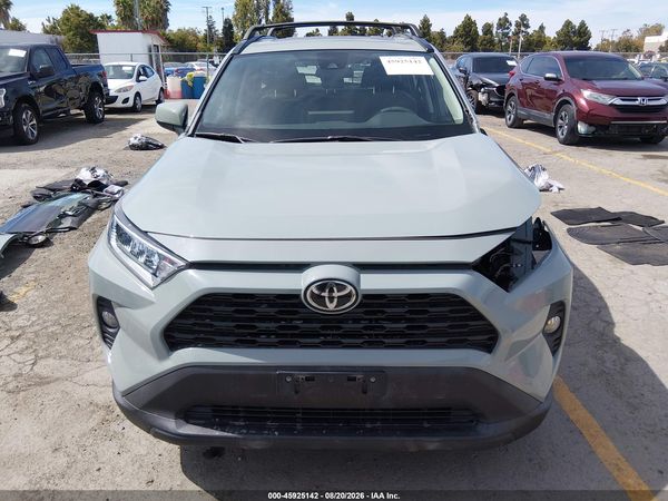 2019 TOYOTA RAV4 XLE