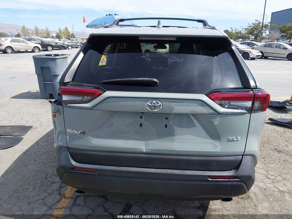 2019 TOYOTA RAV4 XLE