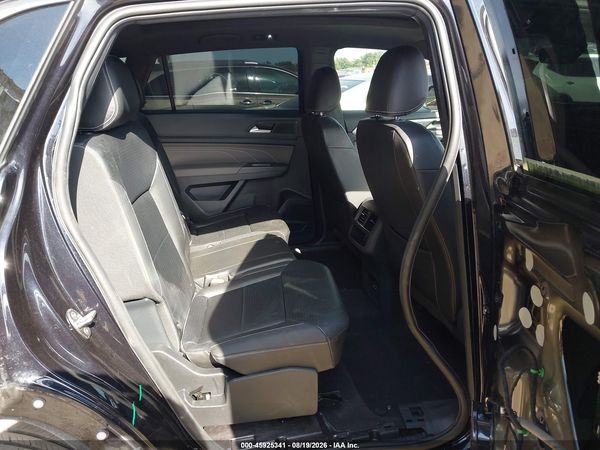 2023 VOLKSWAGEN ATLAS CROSS SPORT 3.6L V6 SE W/TECHNOLOGY — I8