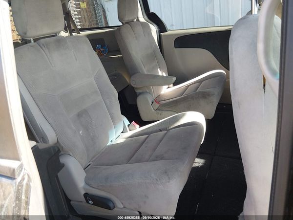 2015 DODGE GRAND CARAVAN SE — I8