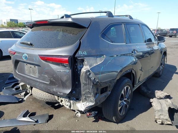 2020 TOYOTA HIGHLANDER HYBRID XLE