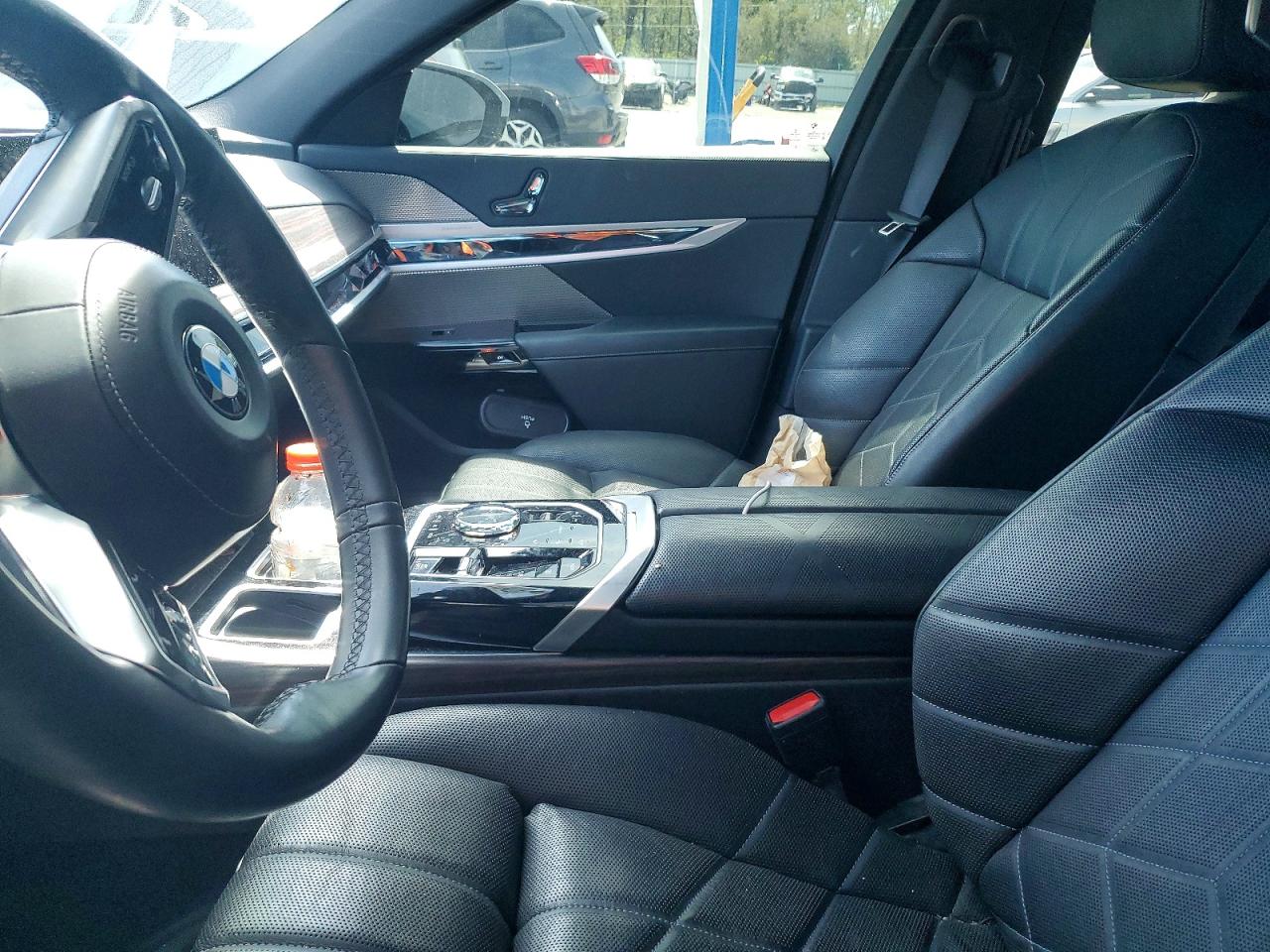 2023 BMW 740