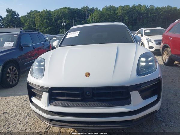 2025 PORSCHE MACAN T