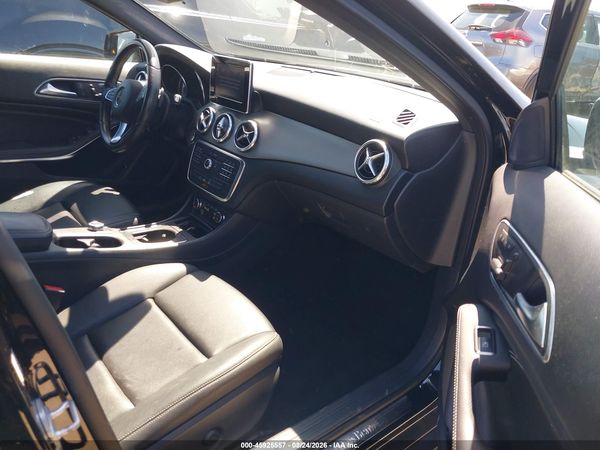 2017 MERCEDES-BENZ GLA 250 GLA250 — I5