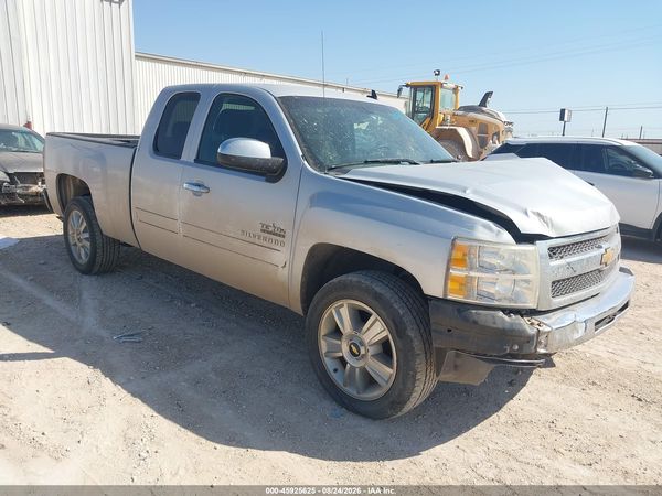 2013 CHEVROLET SILVERADO 1500 LT — I1