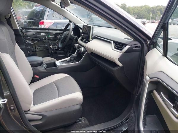 2023 TOYOTA RAV4 XLE — I6