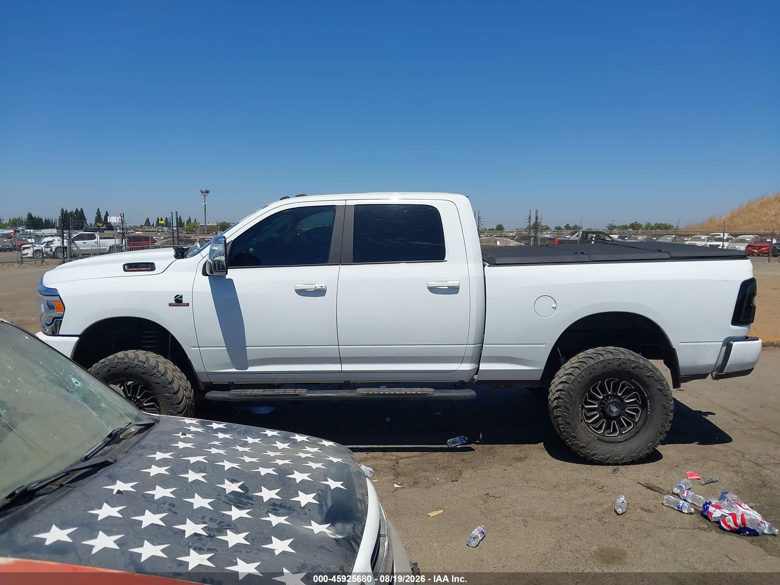 2024 RAM 2500 LARAMIE  4X4 6'4 BOX