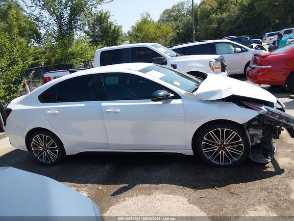 2022 KIA FORTE GT