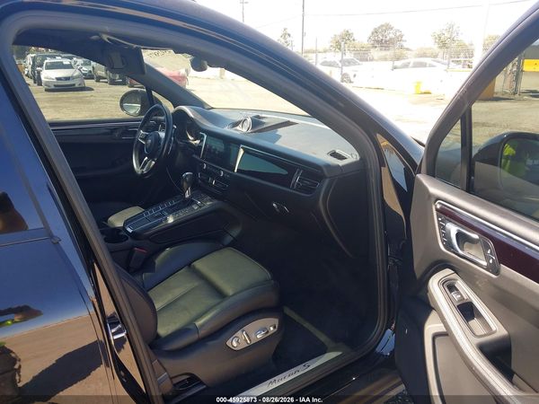 2019 PORSCHE MACAN S