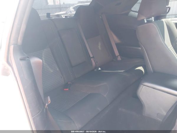 2019 DODGE CHALLENGER SXT — I8