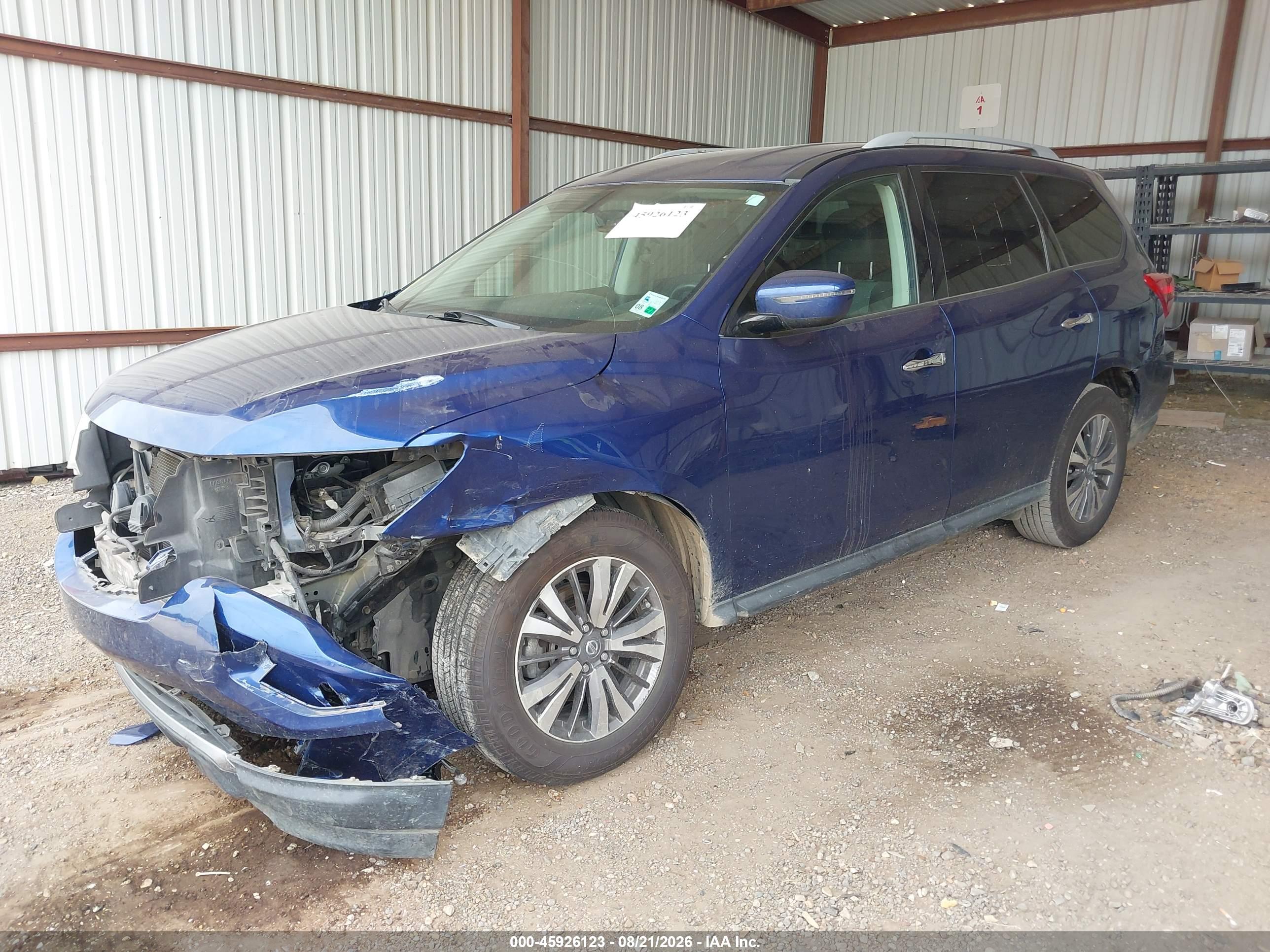 2019 NISSAN PATHFINDER SV — I2
