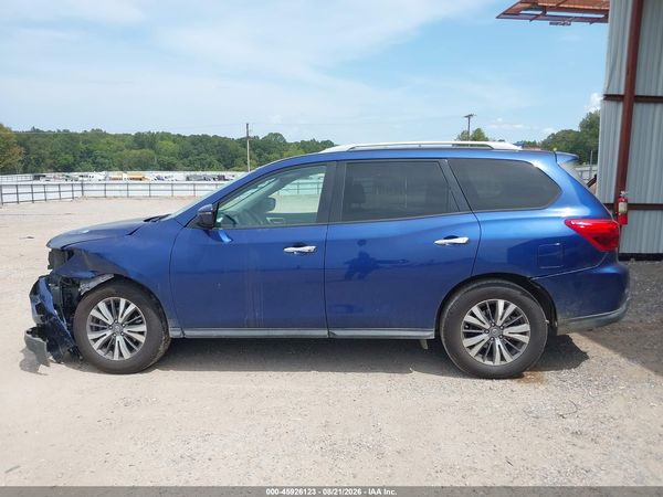 2019 NISSAN PATHFINDER SV — I117