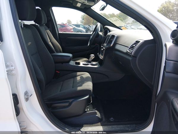 2018 JEEP GRAND CHEROKEE LAREDO E 4X2