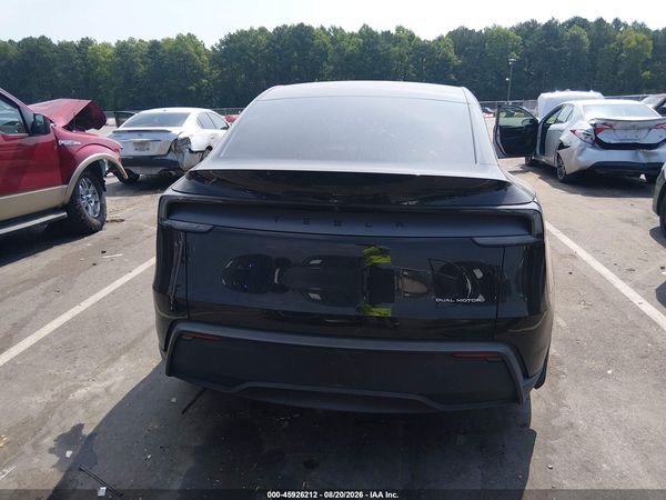2026 TESLA MODEL Y