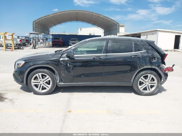 2015 MERCEDES-BENZ GLA 250