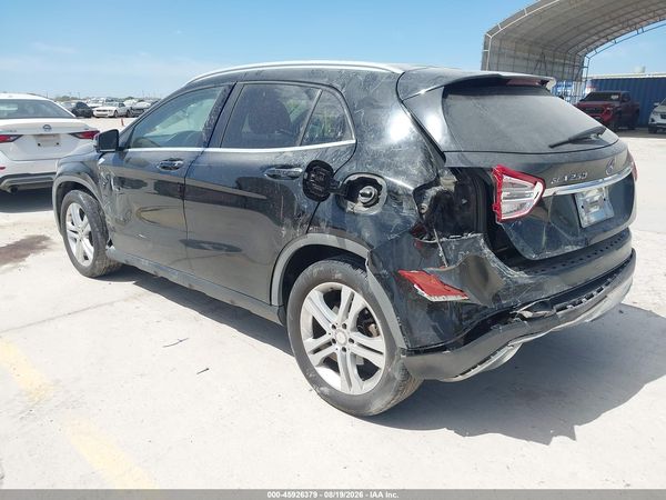 2015 MERCEDES-BENZ GLA 250 GLA250