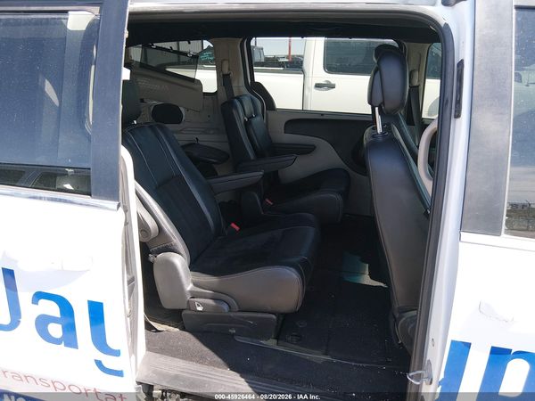 2017 DODGE GRAND CARAVAN SXT — I8
