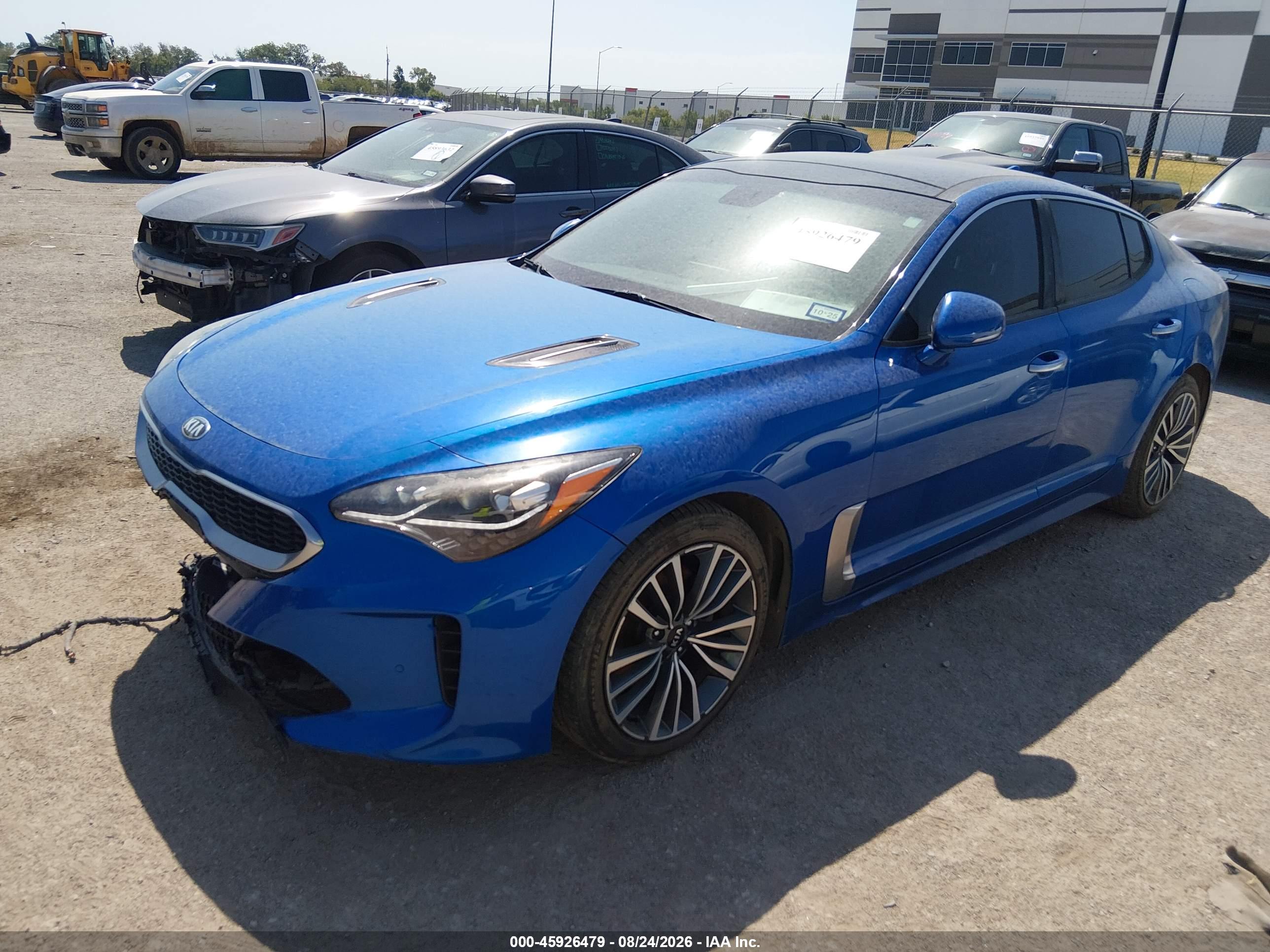 2019 KIA STINGER Base — I2