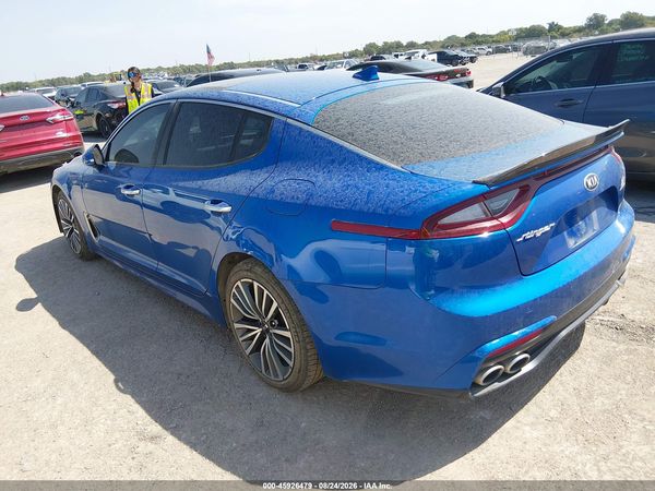 2019 KIA STINGER Base — I3