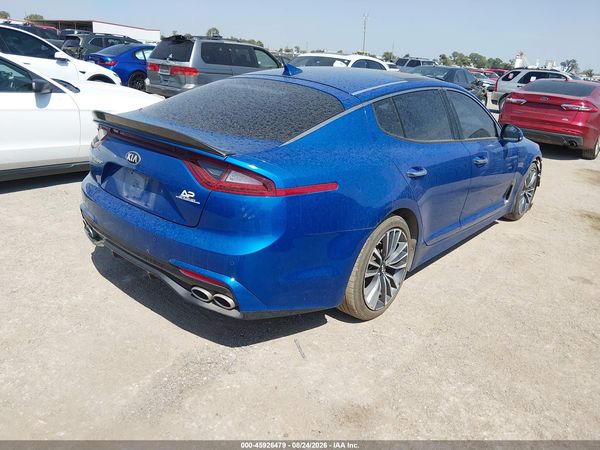 2019 KIA STINGER Base — I4