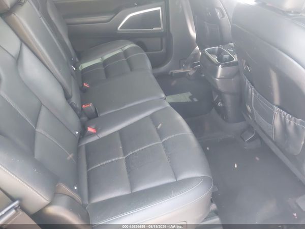 2022 KIA TELLURIDE EX — I8