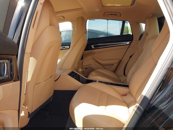 2017 PORSCHE PANAMERA 4