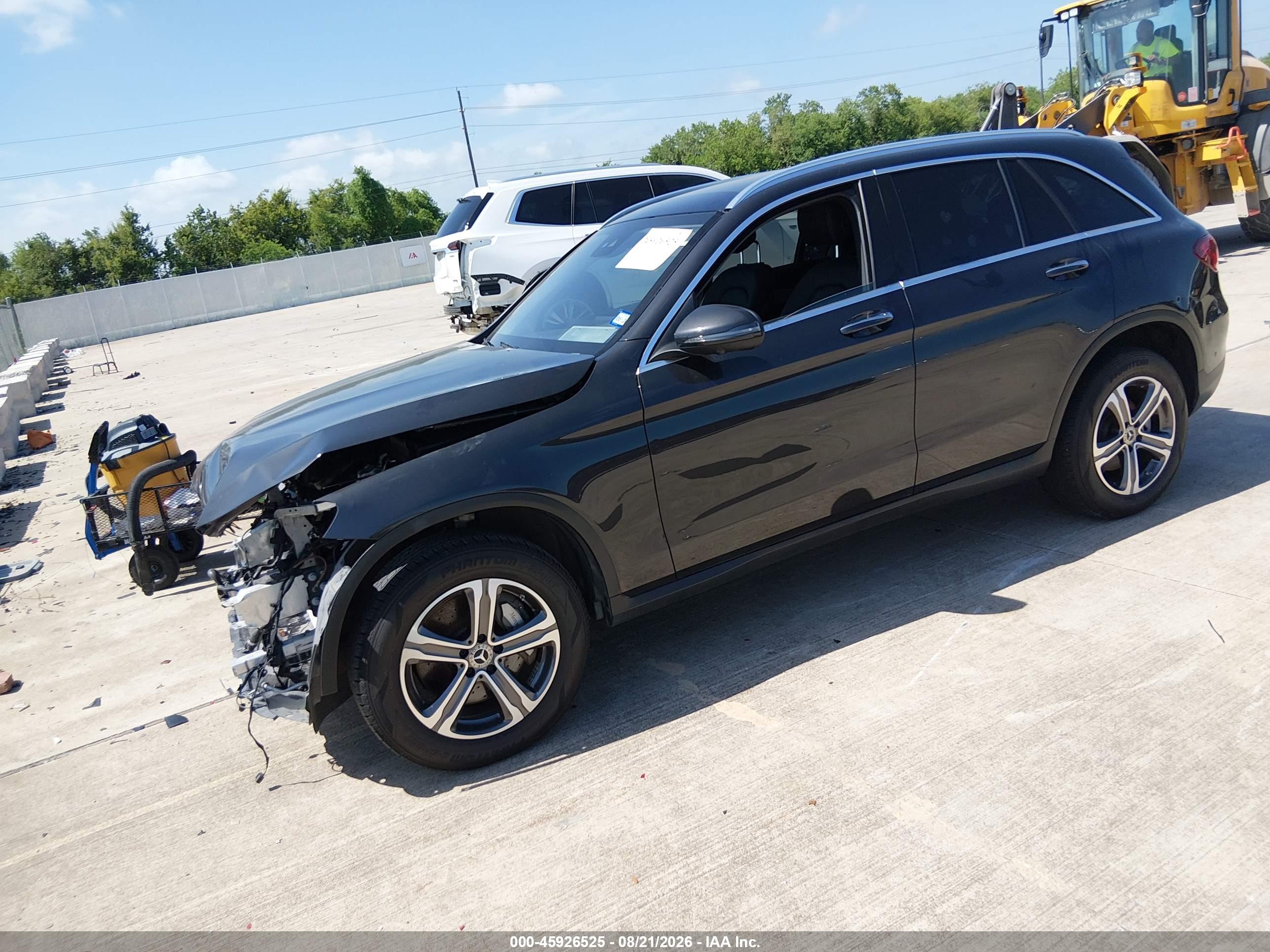 2022 MERCEDES-BENZ GLC 300 SUV — I2