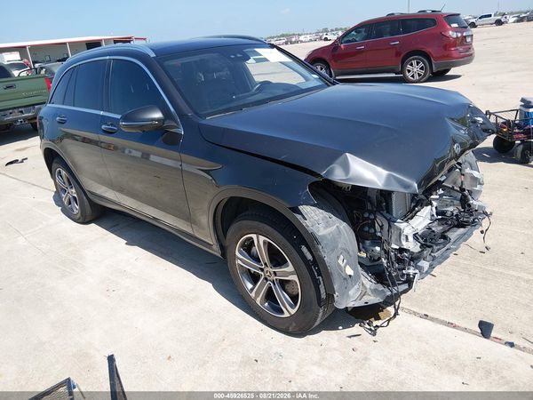 2022 MERCEDES-BENZ GLC 300 SUV — I1