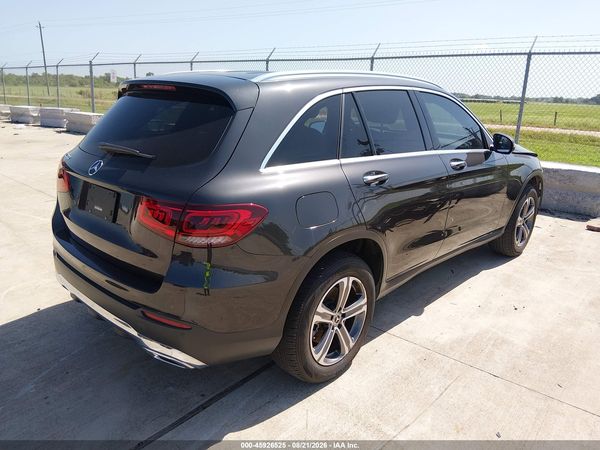 2022 MERCEDES-BENZ GLC 300 SUV — I4