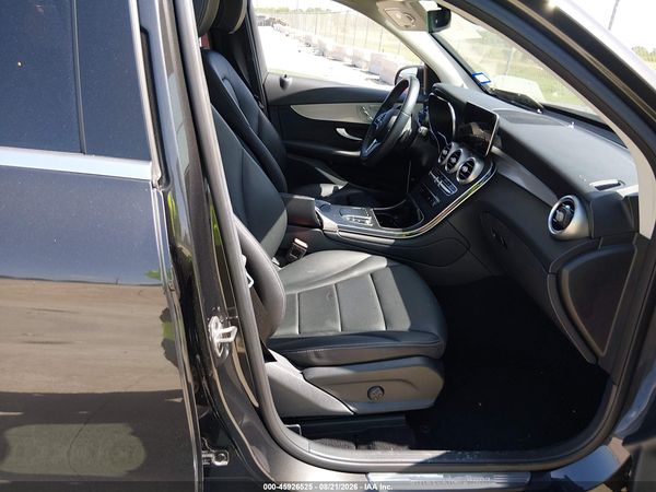2022 MERCEDES-BENZ GLC 300 SUV — I5