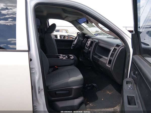 2019 RAM 1500 CLASSIC TRADESMAN  4X2 6'4 BOX — I5
