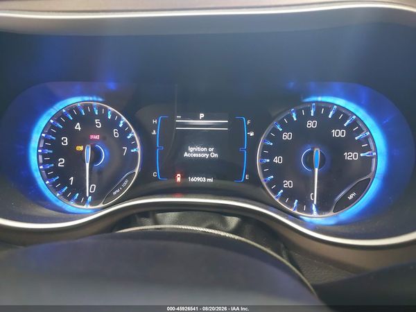 2018 CHRYSLER PACIFICA TOURING L — I7