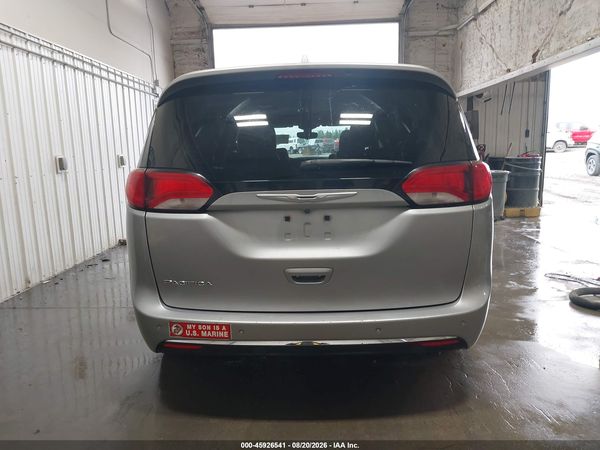 2018 CHRYSLER PACIFICA TOURING L — I119