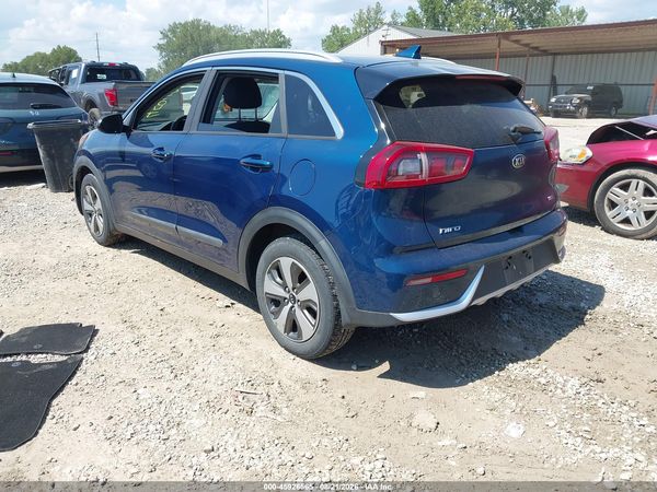 2017 KIA NIRO LX
