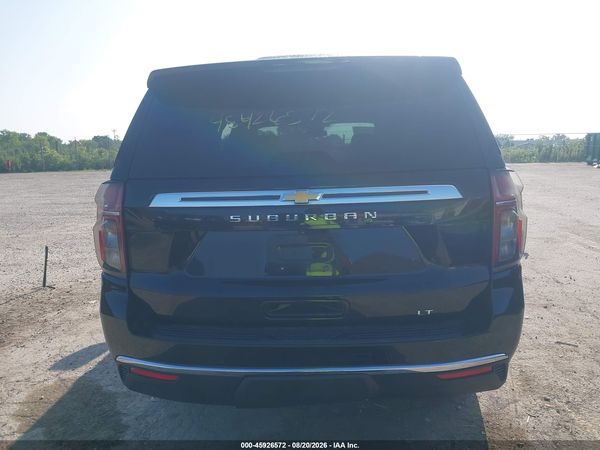 2024 CHEVROLET SUBURBAN 4WD LT — I119