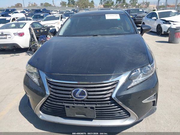 2016 LEXUS ES 300H