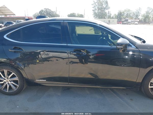 2016 LEXUS ES 300H