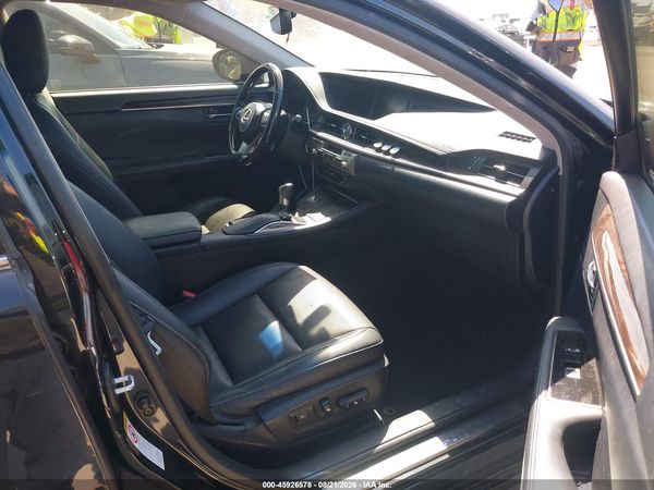 2016 LEXUS ES 300H