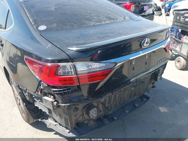 2016 LEXUS ES 300H