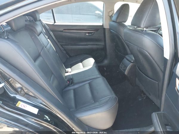 2016 LEXUS ES 300H