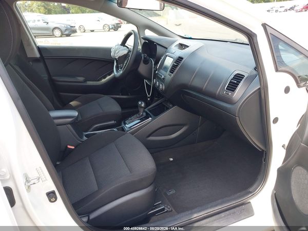 2017 KIA FORTE LX