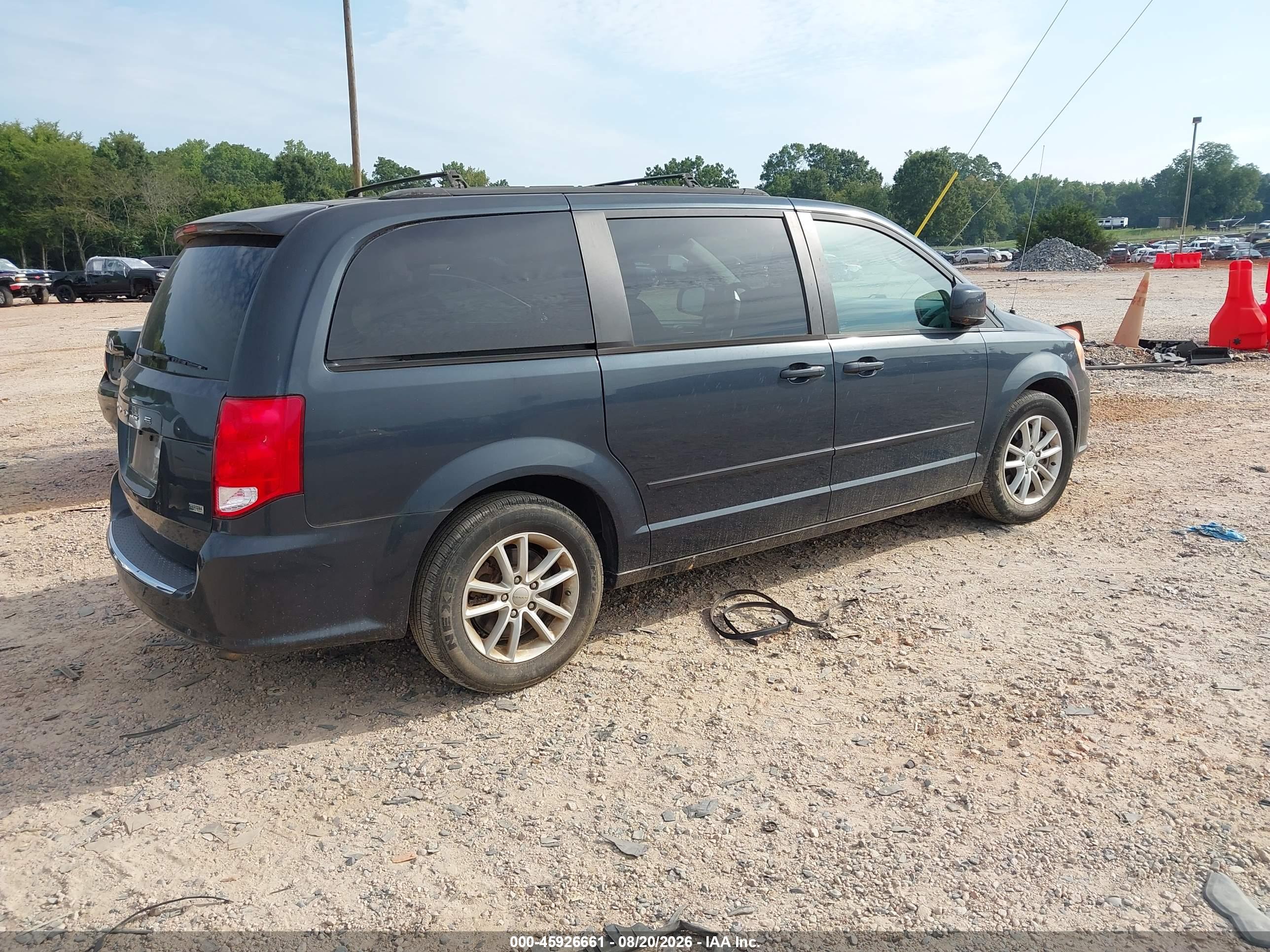 2013 DODGE GRAND CARAVAN SXT — I4