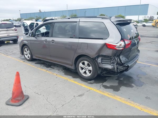 2019 TOYOTA SIENNA LE 8 PASSENGER — I3