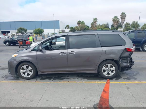 2019 TOYOTA SIENNA LE 8 PASSENGER — I117